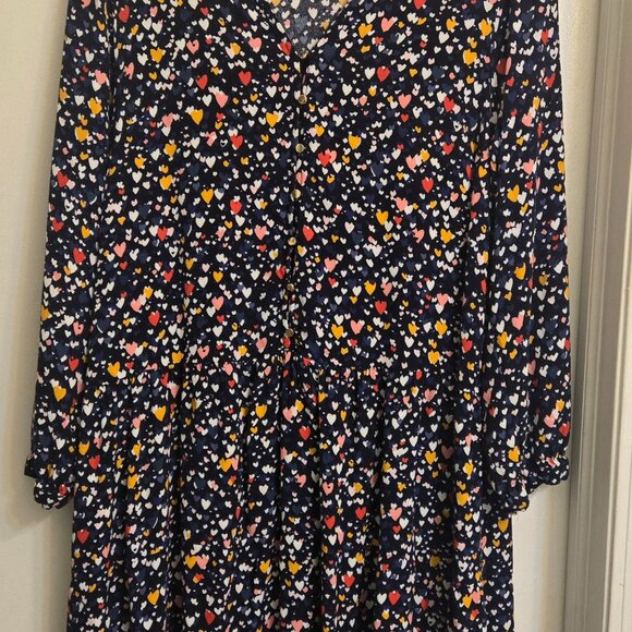 Heart Button Ruffle Dress - Picture 4 of 8